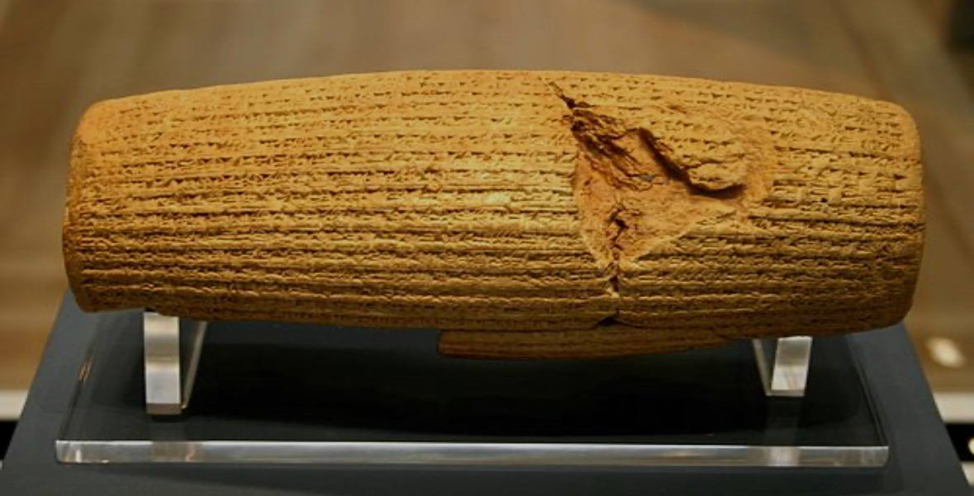 ТАВАҶҶУҲИ ҶОМЕАИ ҶАҲОНӢ БА «УСТУВОНАИ КУРУШИ КАБИР»