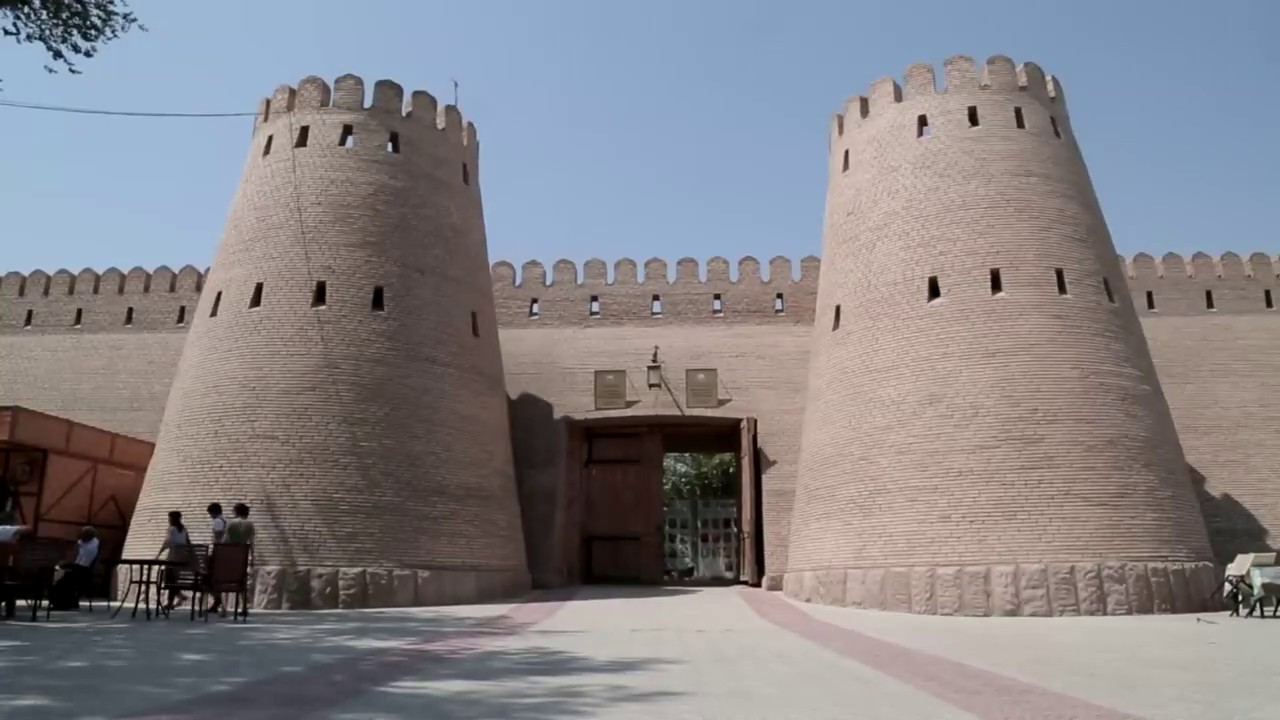 ҚАЛЪАИ ТАЪРИХИИ ХУҶАНД