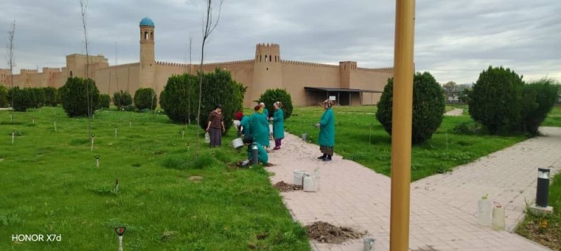 СОЛИ ОБОДОНИЮ СОЗАНДАГӢ. Дар ҳудуди ёдгориҳои таърихии Ҷумҳурии Тоҷикистон беш аз 7 ҳазор бех ниҳол шинонида шуд