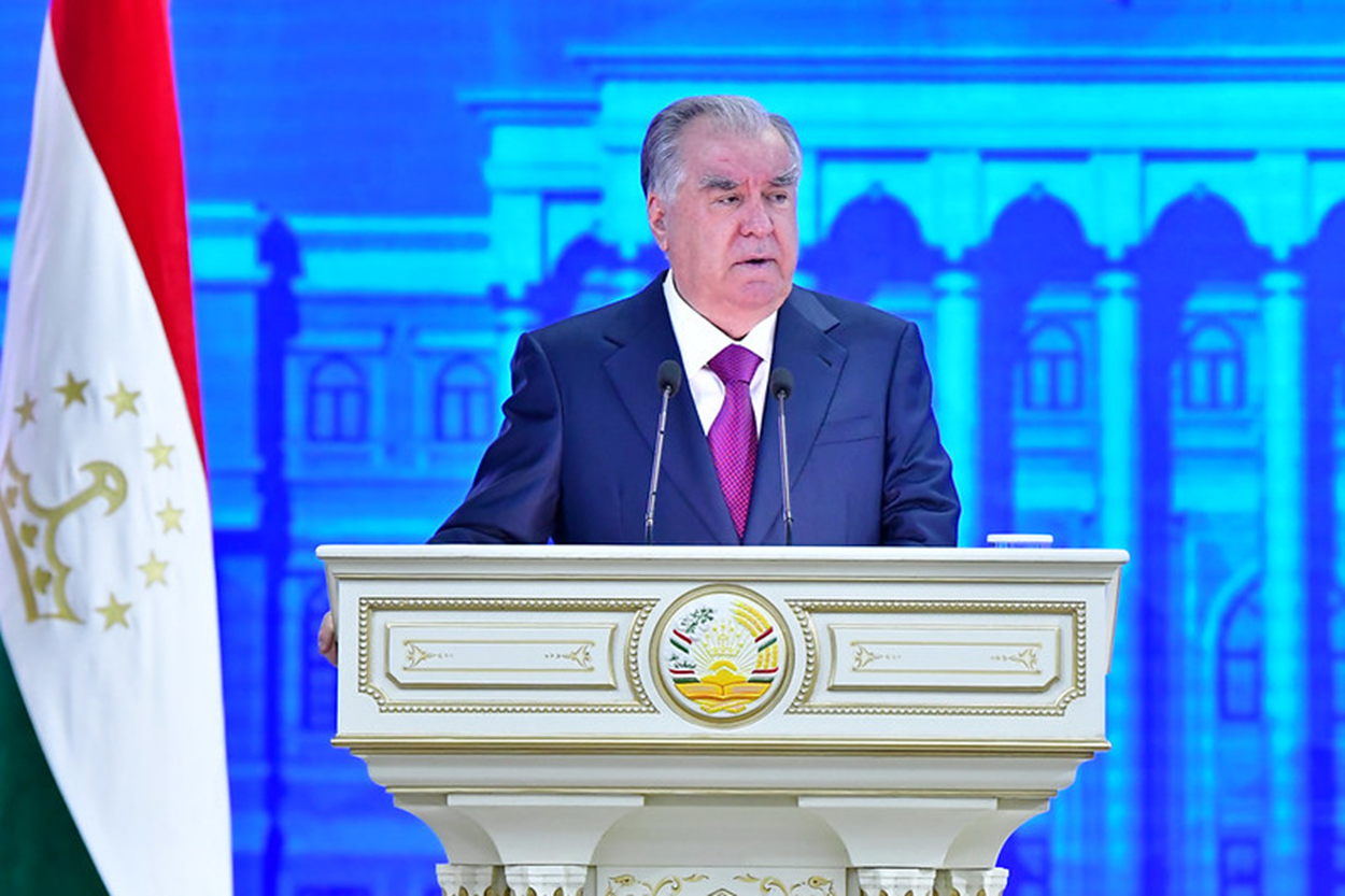 суханронии Президенти Ҷумҳурии Тоҷикистон, Пешвои миллат муҳтарам Эмомалӣ Раҳмон дар мулоқот бо роҳбарону фаъолони вилояти Суғд ба ифтихори ҷашни 35-солагии истиқлоли давлатии Ҷумҳурии Тоҷикистон